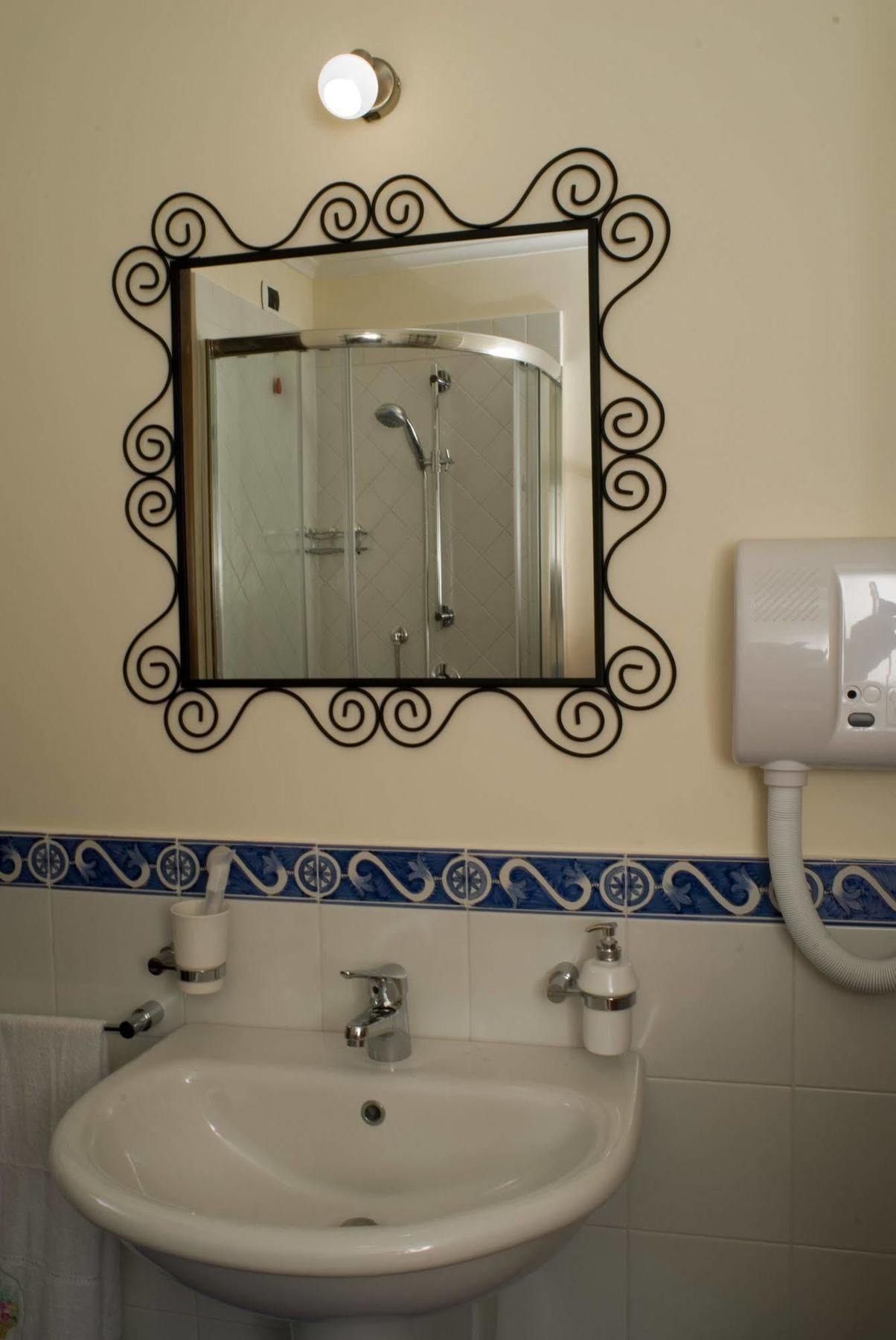 نابولي Bed & Breakfast Portanova المظهر الخارجي الصورة